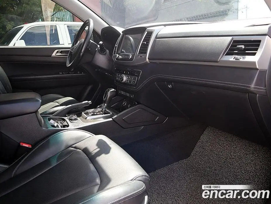 SsangYong Rexton 2018 2.2 автомат (гидро), фото 13
