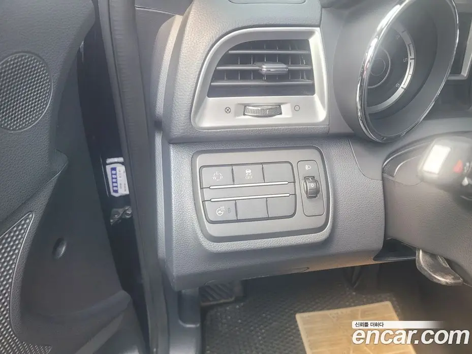 SsangYong TIBOLI 2016 1.6 автомат (гидро), фото 12 SsangYong TIBOLI 2016 1.6 автомат (гидро), фото 12