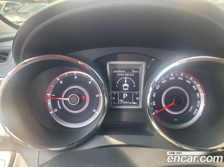 SsangYong TIBOLI 2016 1.6 автомат (гидро), фото 8 SsangYong TIBOLI 2016 1.6 автомат (гидро), фото 8