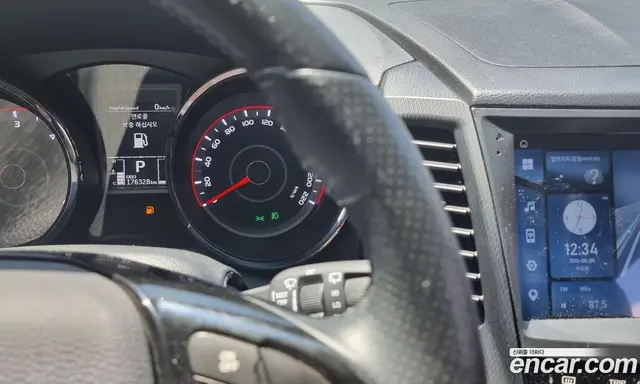 SsangYong TIBOLI 2016 1.6 автомат (гидро), миниатюра 8