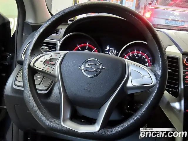 SsangYong TIBOLI 2016 1.6 автомат (гидро), миниатюра 8