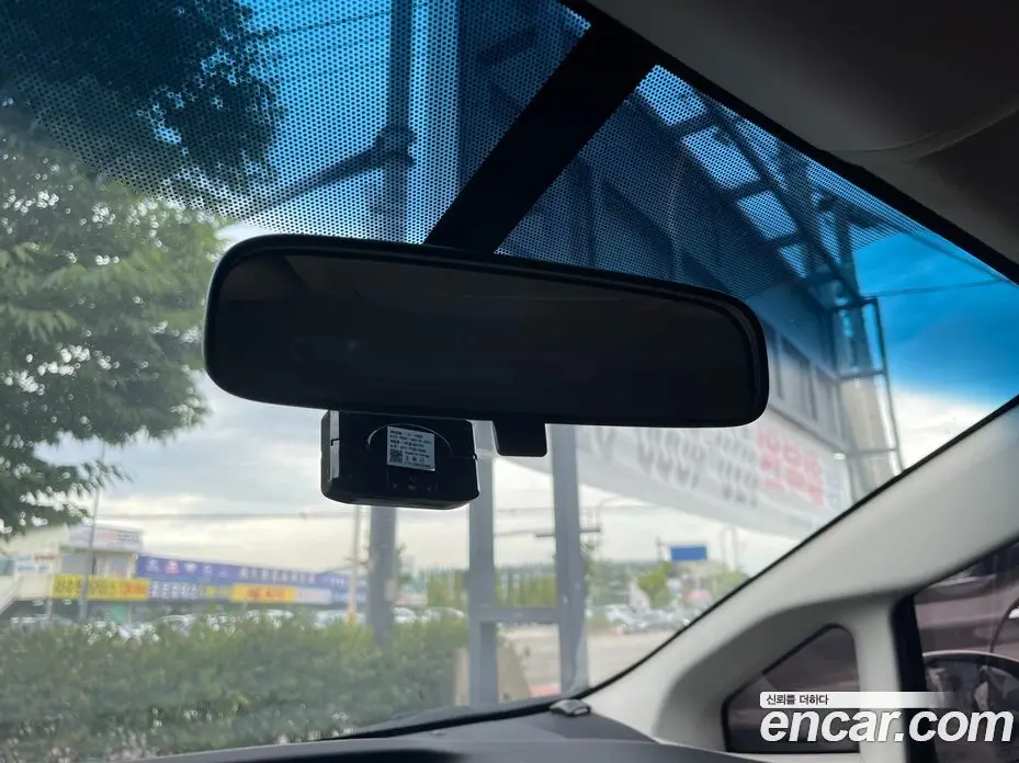 Toyota Prius 2013 1.8 автомат (гидро), фото 11 Toyota Prius 2013 1.8 автомат (гидро), фото 11
