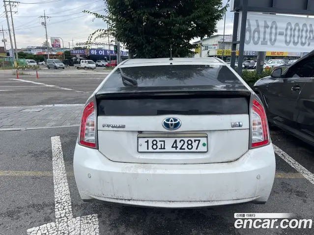 Toyota Prius 2013 1.8 автомат (гидро), миниатюра 4 Toyota Prius 2013 1.8 автомат (гидро), миниатюра 4