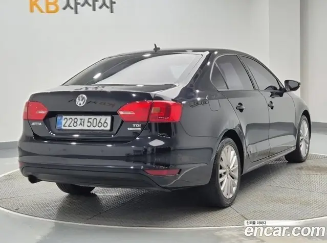 Volkswagen Jetta 2014 1.6 автомат (гидро), миниатюра 4 Volkswagen Jetta 2014 1.6 автомат (гидро), миниатюра 4