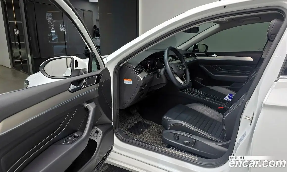 Volkswagen Passat 2022 2.0 автомат (гидро), фото 11