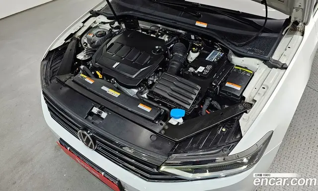 Volkswagen Passat 2022 2.0 автомат (гидро), миниатюра 6