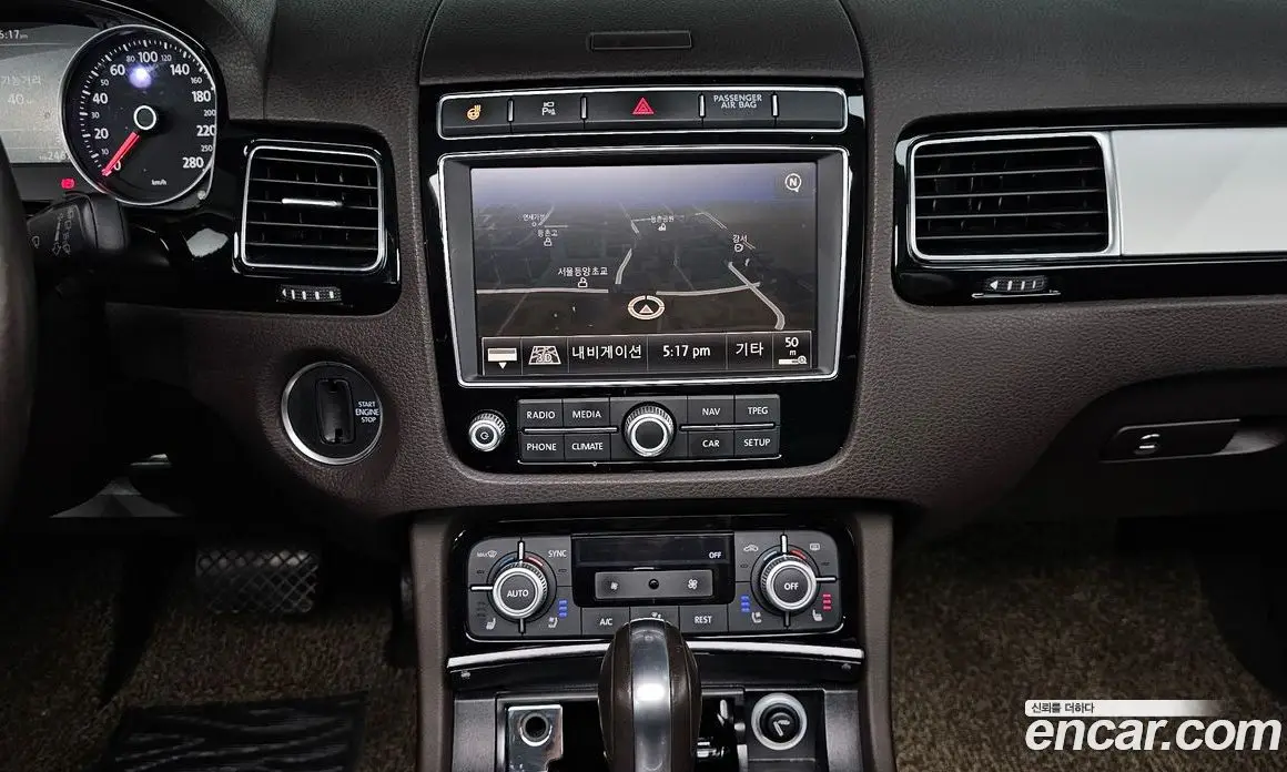 Volkswagen Touareg 2016 3.0 автомат (гидро), фото 13 Volkswagen Touareg 2016 3.0 автомат (гидро), фото 13