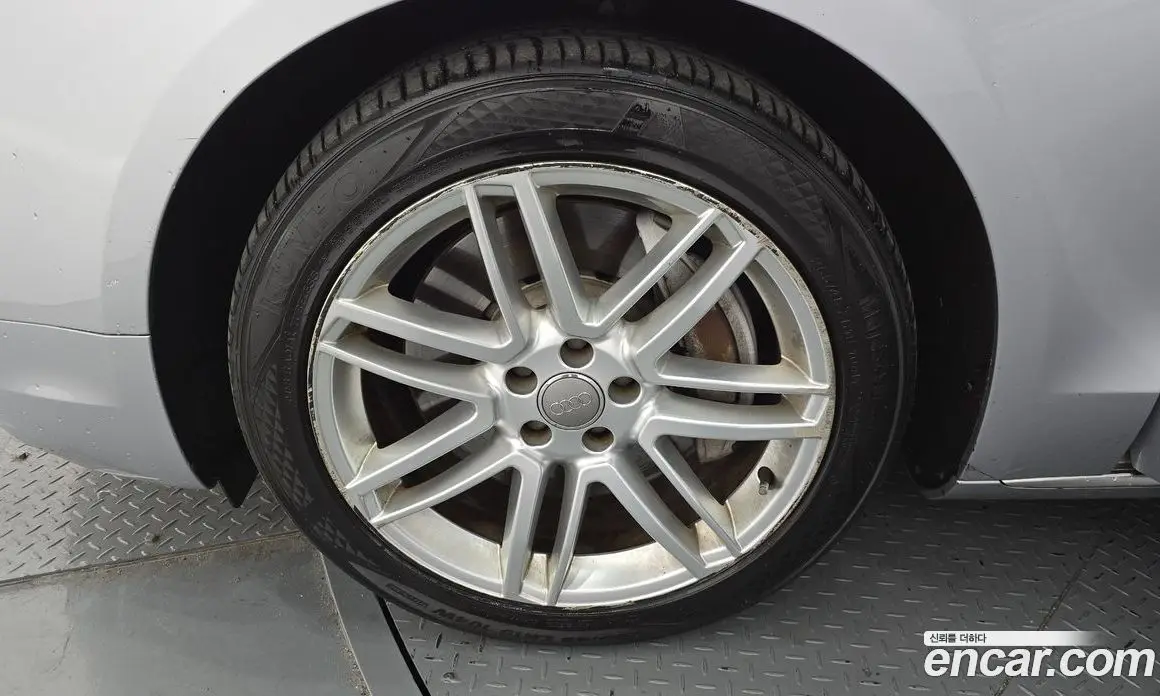 Audi A8 2014 4.1 автомат (гидро), фото 5