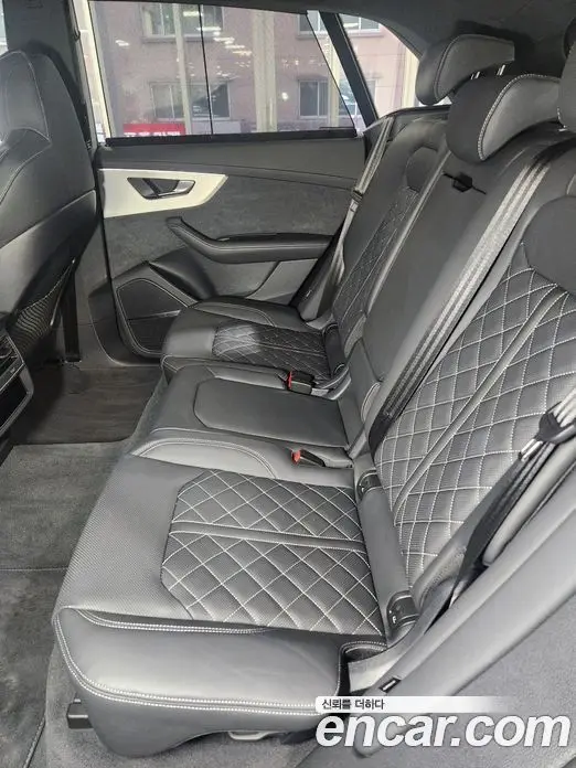 Audi Q8 2023 3.0 автомат (гидро), фото 10 Audi Q8 2023 3.0 автомат (гидро), фото 10