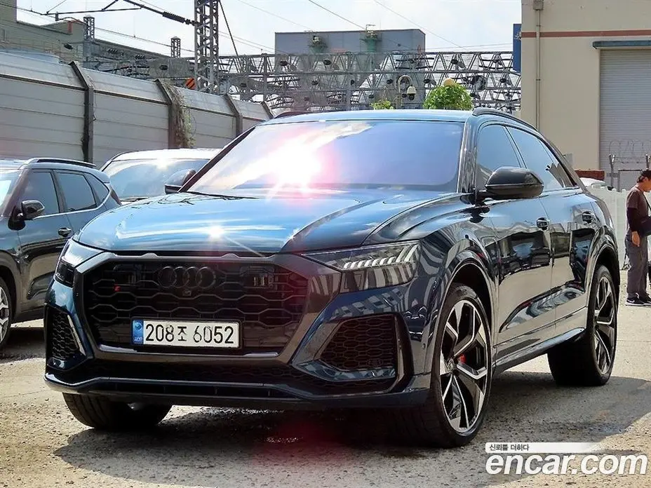 Audi RSQ8 2021 4.0 автомат (гидро), фото 2 Audi RSQ8 2021 4.0 автомат (гидро), фото 2