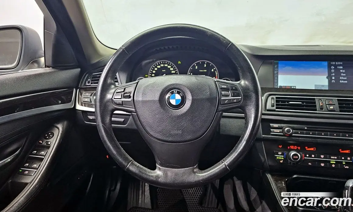 BMW 5 серия 2011 2.0 автомат (гидро), фото 13