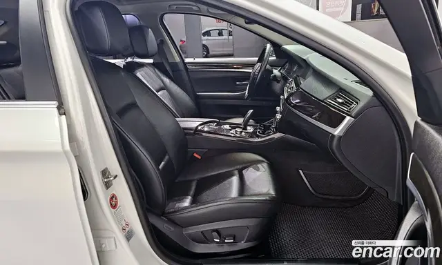 BMW 5 серия 2011 2.0 автомат (гидро), миниатюра 10