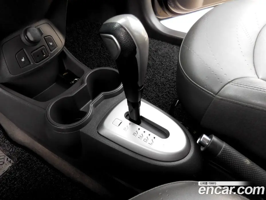Chevrolet Spark 2015 1.0 автомат (гидро), фото 9