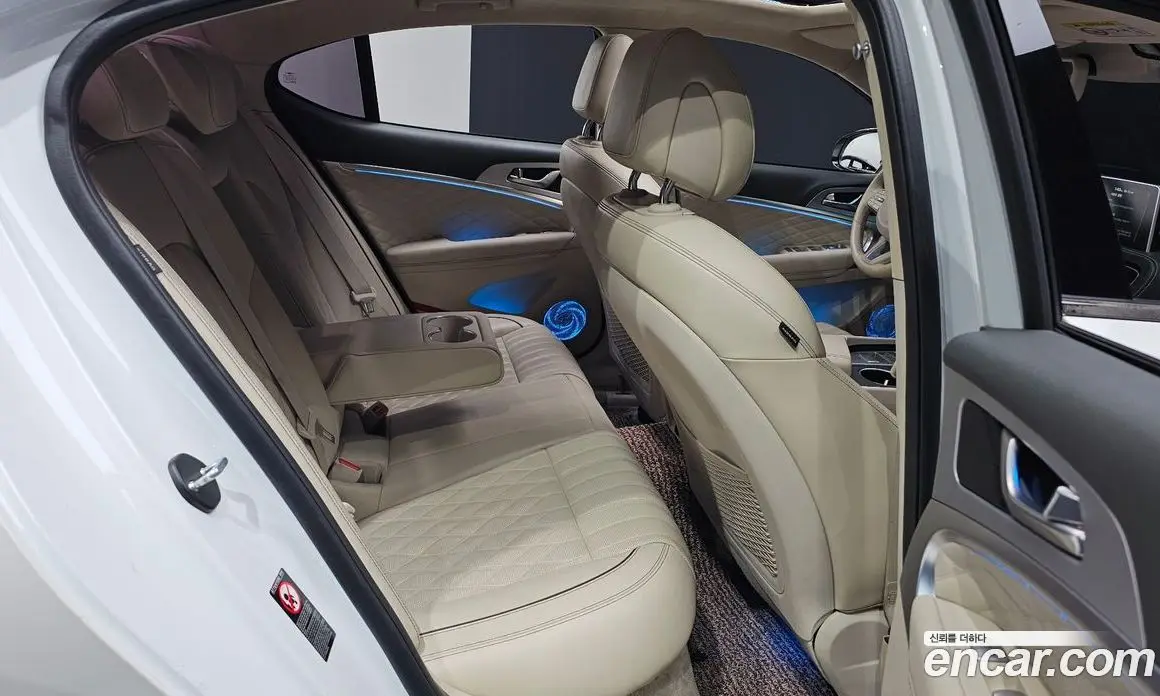 Genesis G70 2020 2.0 автомат (гидро), фото 11 Genesis G70 2020 2.0 автомат (гидро), фото 11