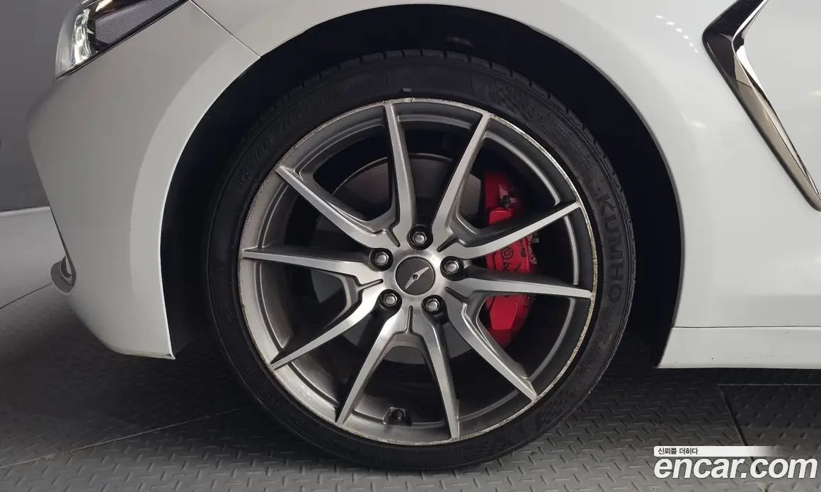 Genesis G70 2020 2.0 автомат (гидро), фото 5 Genesis G70 2020 2.0 автомат (гидро), фото 5
