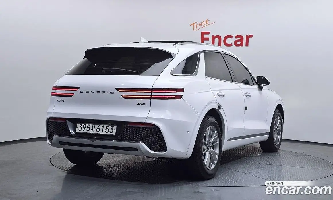 Genesis GV70 2022 2.2 автомат (гидро), фото 2 Genesis GV70 2022 2.2 автомат (гидро), фото 2