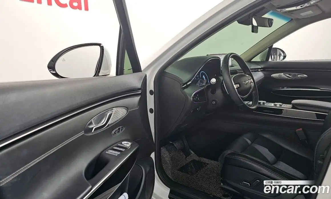 Genesis GV70 2022 2.2 автомат (гидро), фото 10 Genesis GV70 2022 2.2 автомат (гидро), фото 10