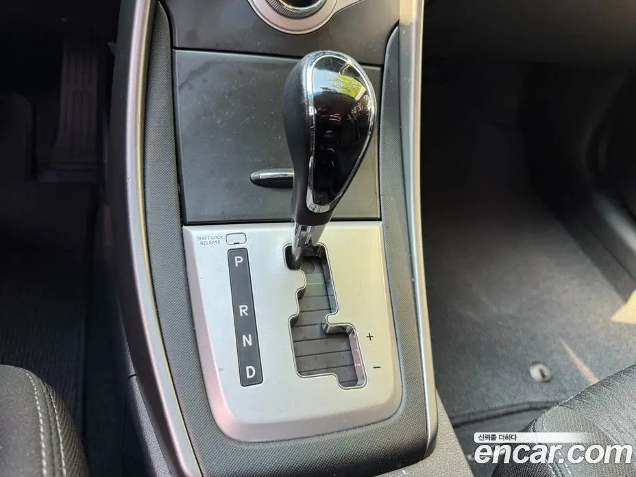 Hyundai Avante 2010 1.6 автомат (гидро), фото 15