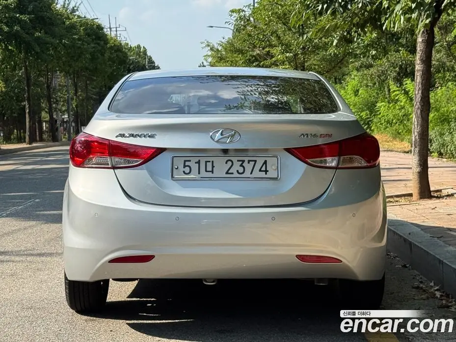 Hyundai Avante 2010 1.6 автомат (гидро), фото 5