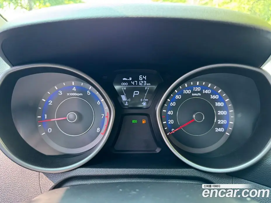 Hyundai Avante 2010 1.6 автомат (гидро), фото 8
