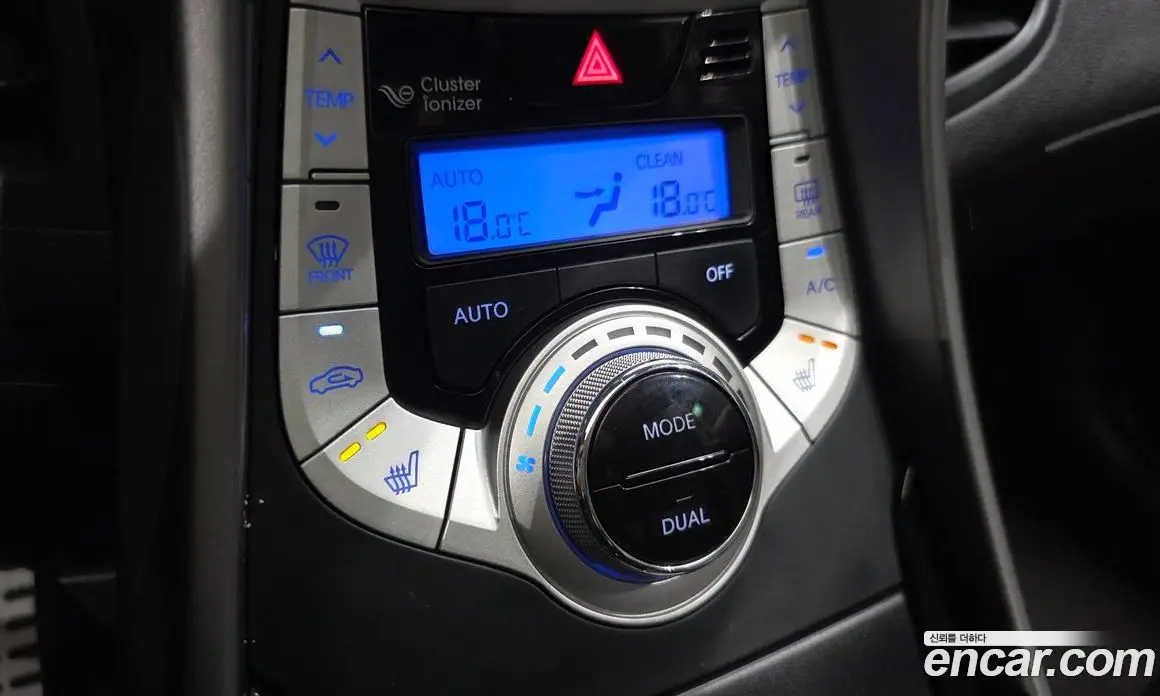 Hyundai Avante 2010 1.6 автомат (гидро), фото 16