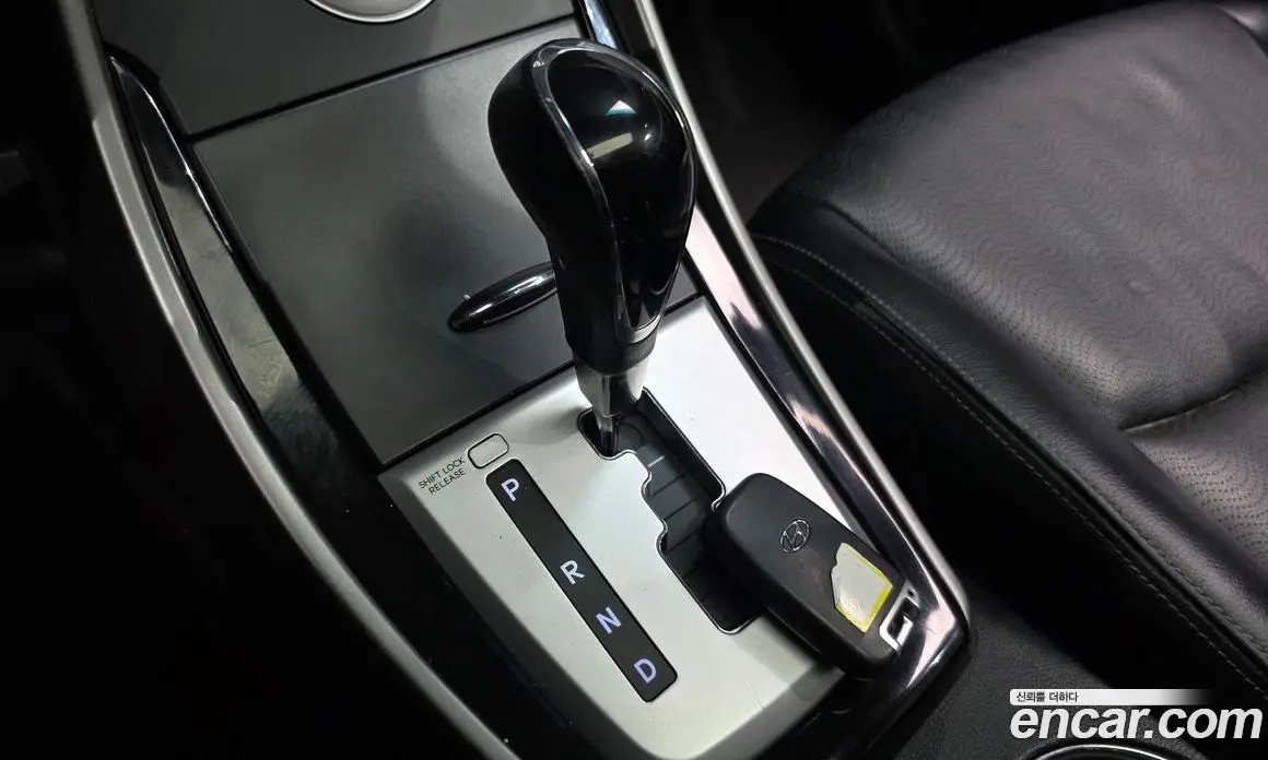 Hyundai Avante 2010 1.6 автомат (гидро), фото 9