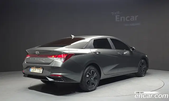 Hyundai Avante 2022 1.6 автомат (гидро), миниатюра 2