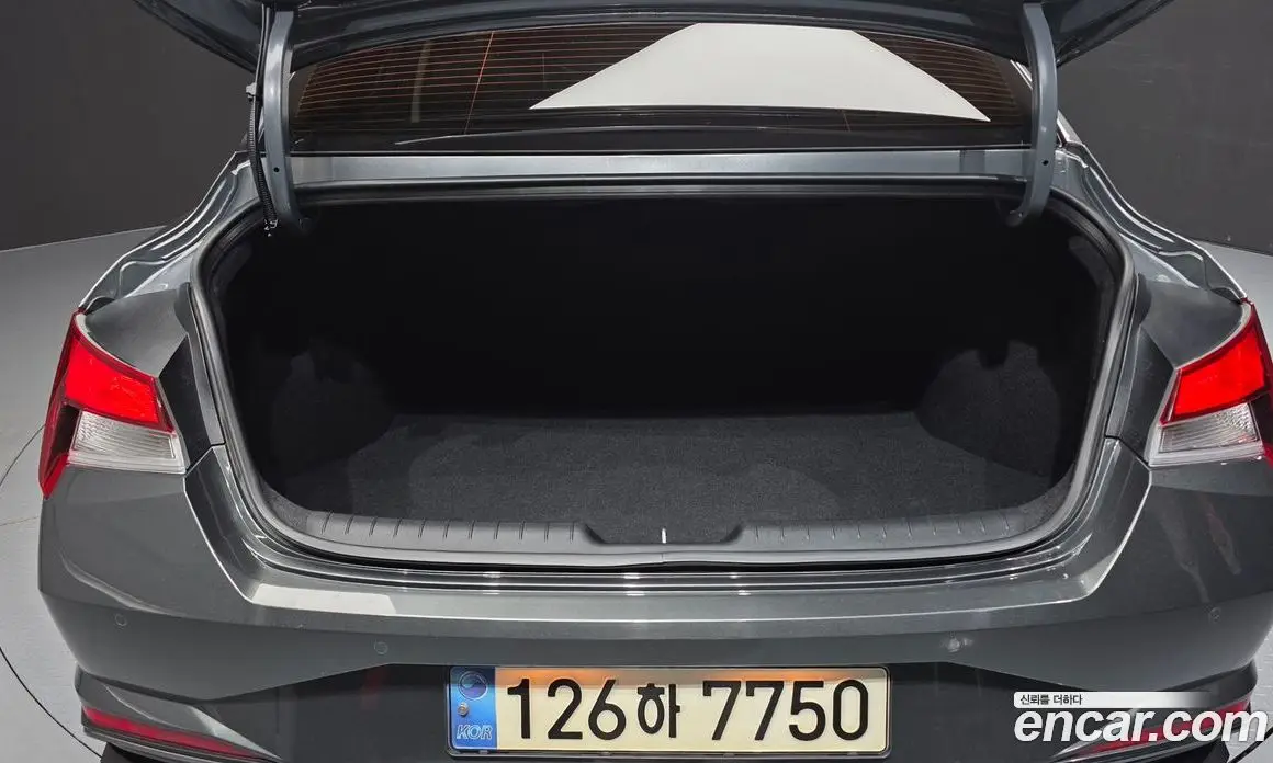 Hyundai Avante 2022 1.6 автомат (гидро), фото 20
