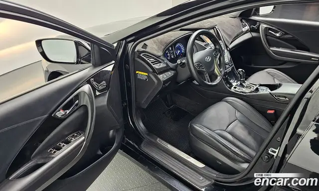 Hyundai Grandeur 2012 2.4 автомат (гидро), миниатюра 11