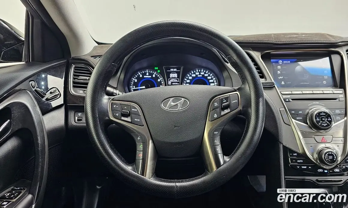 Hyundai Grandeur 2012 2.4 автомат (гидро), фото 13