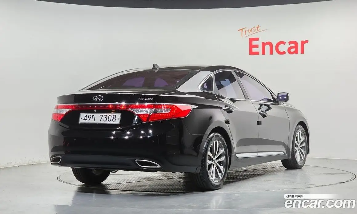 Hyundai Grandeur 2012 2.4 автомат (гидро), фото 2 Hyundai Grandeur 2012 2.4 автомат (гидро), фото 2
