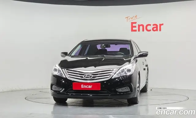 Hyundai Grandeur 2012 2.4 автомат (гидро), миниатюра 3 Hyundai Grandeur 2012 2.4 автомат (гидро), миниатюра 3