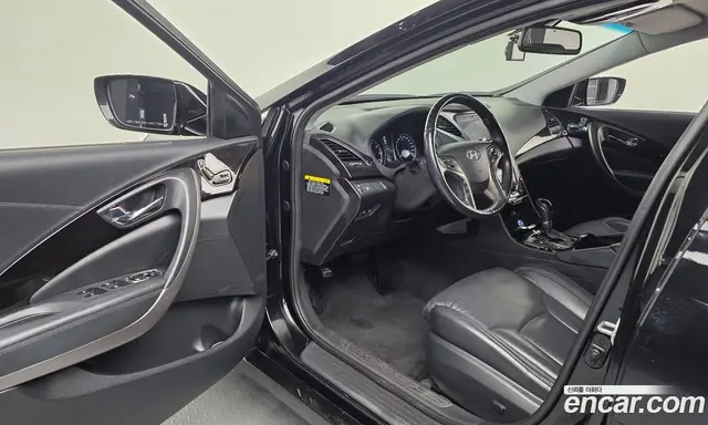 Hyundai Grandeur 2012 2.4 автомат (гидро), миниатюра 10 Hyundai Grandeur 2012 2.4 автомат (гидро), миниатюра 10