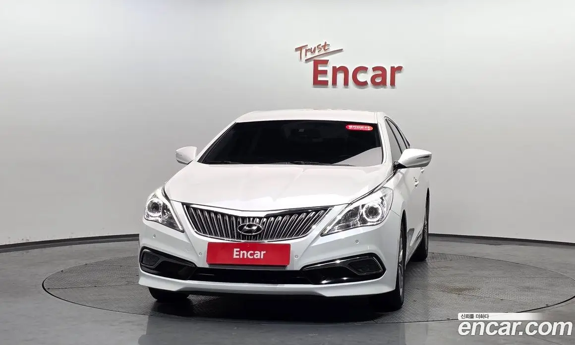 Hyundai Grandeur 2015 2.4 автомат (гидро), фото 2 Hyundai Grandeur 2015 2.4 автомат (гидро), фото 2
