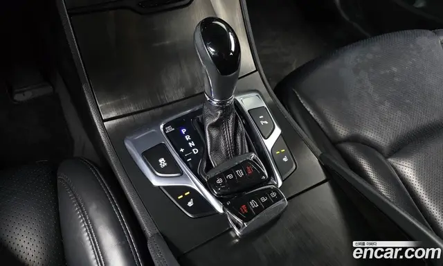 Hyundai Grandeur 2015 2.4 автомат (гидро), миниатюра 8 Hyundai Grandeur 2015 2.4 автомат (гидро), миниатюра 8