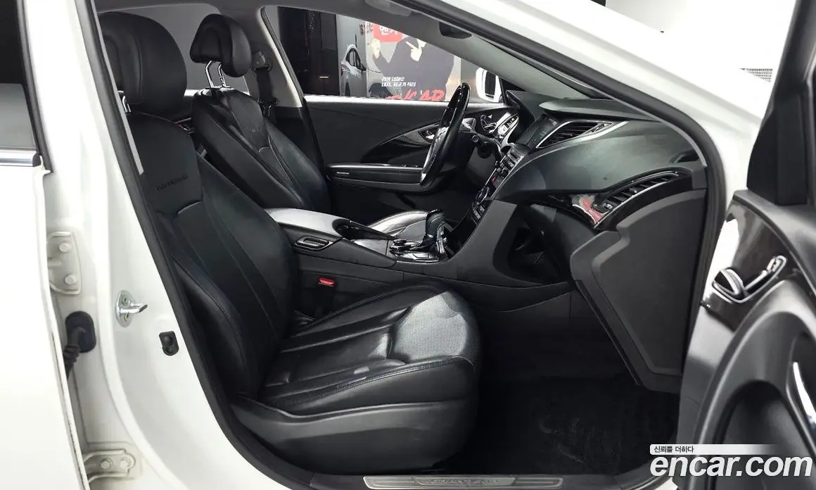 Hyundai Grandeur 2015 2.4 автомат (гидро), фото 9 Hyundai Grandeur 2015 2.4 автомат (гидро), фото 9