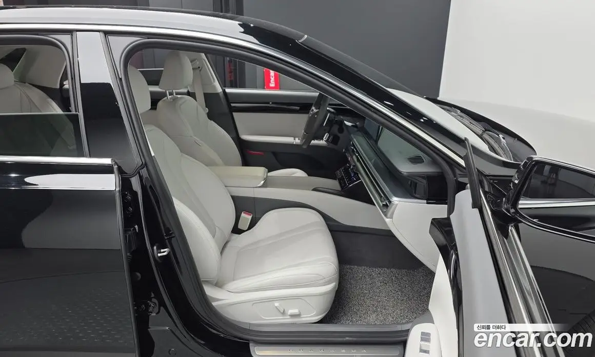 Hyundai Grandeur 2023 3.5 автомат (гидро), фото 11