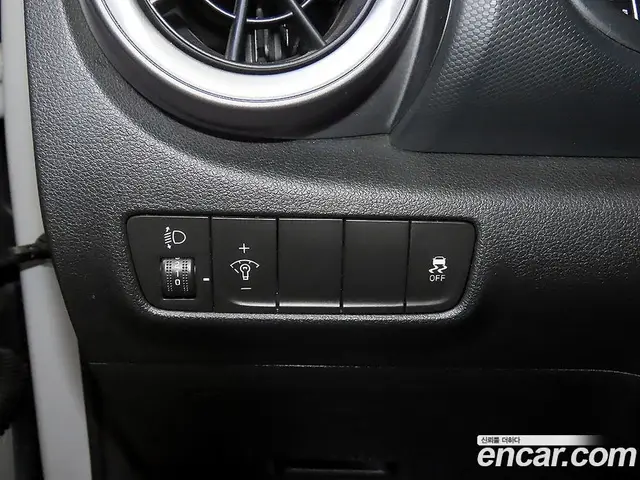 Hyundai Kona 2021 2.0 автомат (гидро), миниатюра 8 Hyundai Kona 2021 2.0 автомат (гидро), миниатюра 8