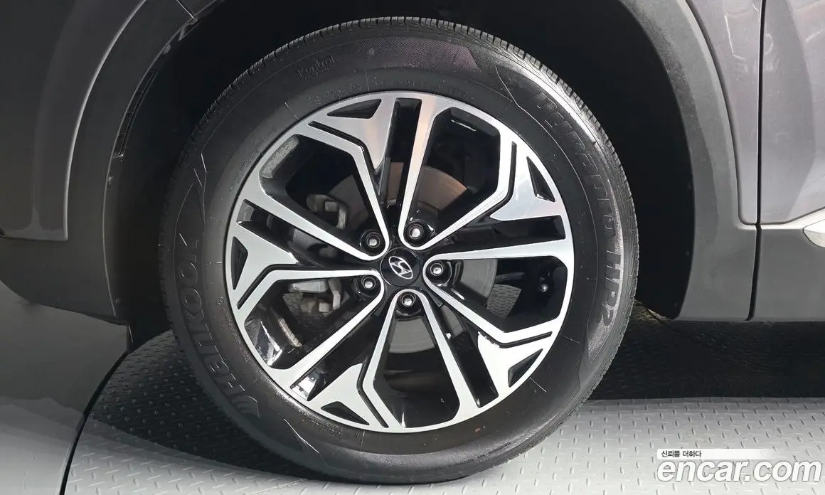 Hyundai Santa Fe 2018 2.0 автомат (гидро), фото 5