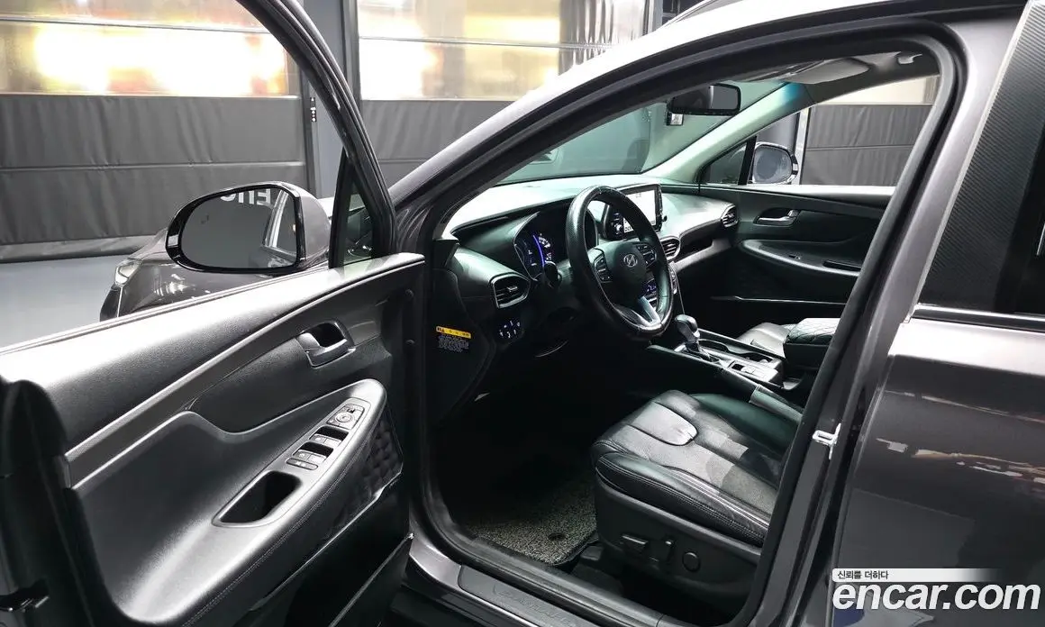 Hyundai Santa Fe 2018 2.0 автомат (гидро), фото 10