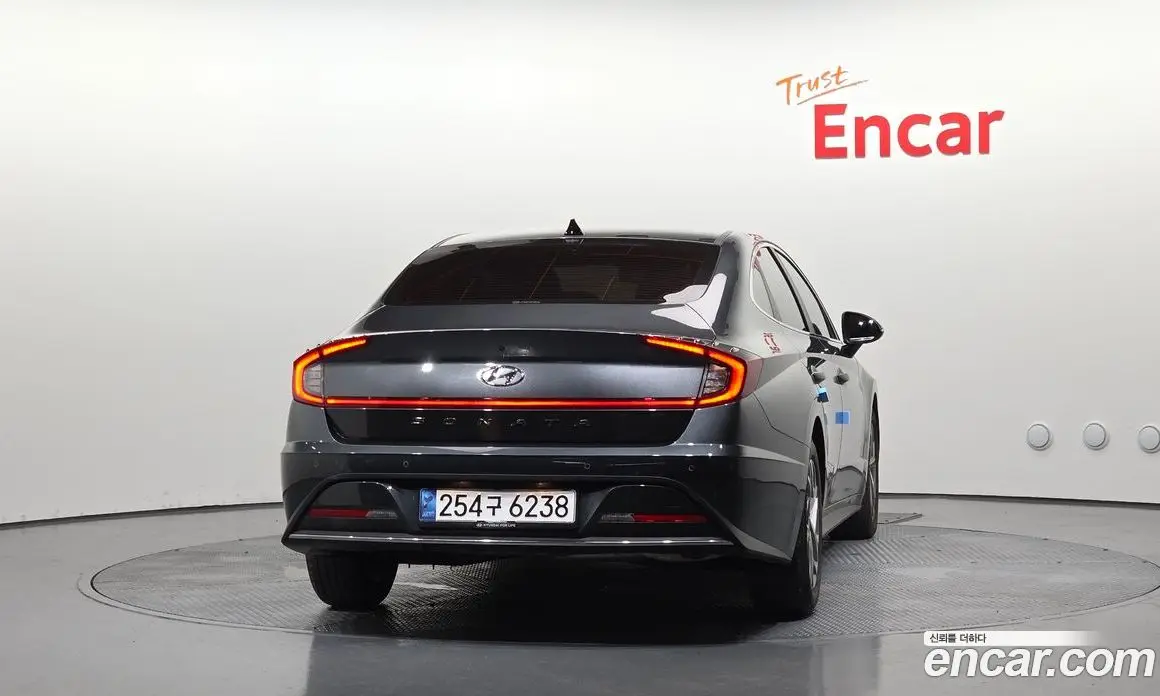 Hyundai Sonata 2021 2.0 автомат (гидро), фото 4