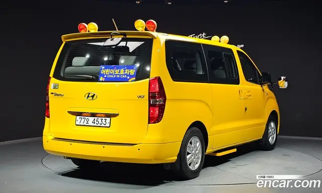 Hyundai Starex 2016 2.5 автомат (гидро), миниатюра 2