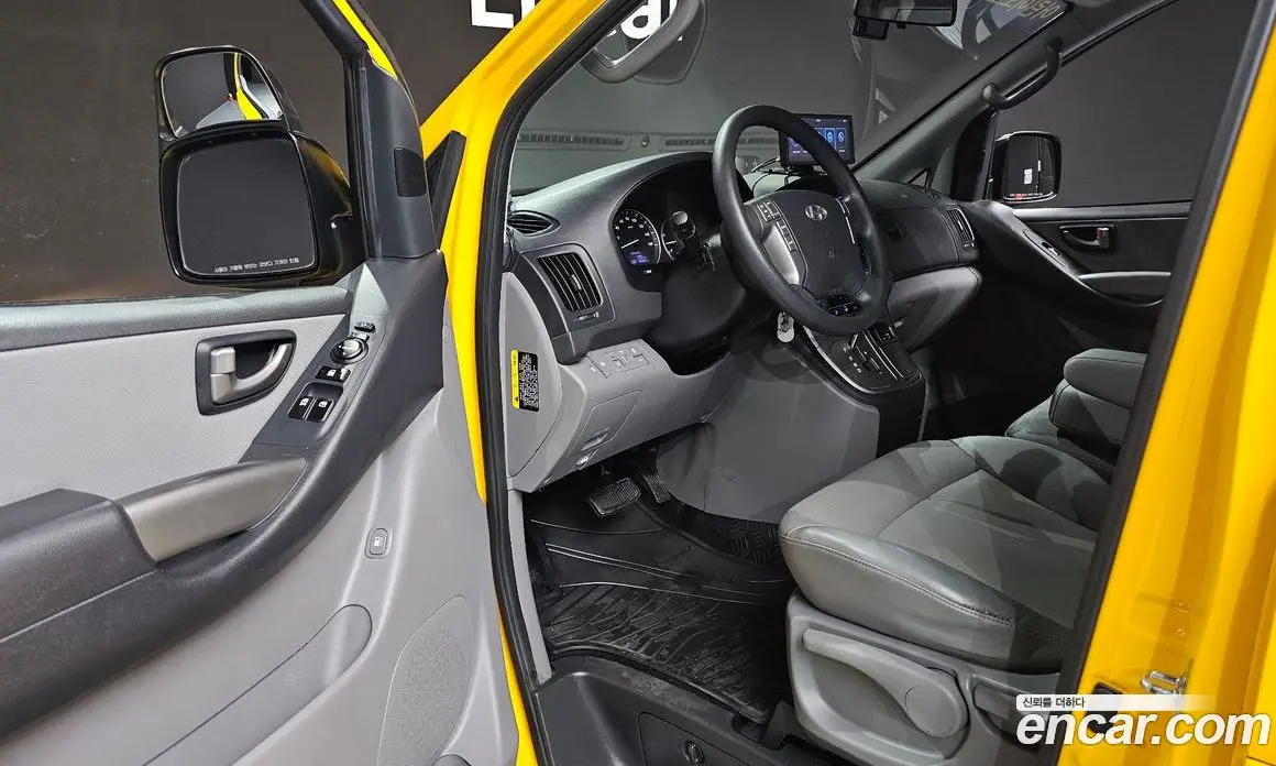 Hyundai Starex 2016 2.5 автомат (гидро), фото 11