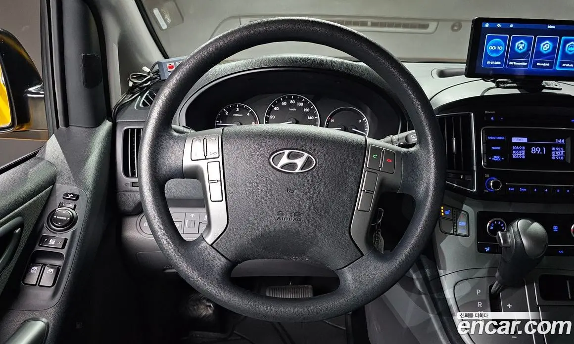 Hyundai Starex 2016 2.5 автомат (гидро), фото 13
