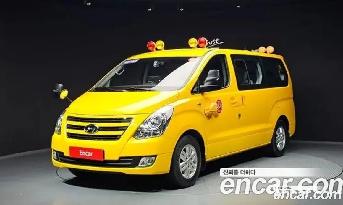 Hyundai Starex 2016 2.5 автомат (гидро), фото 14