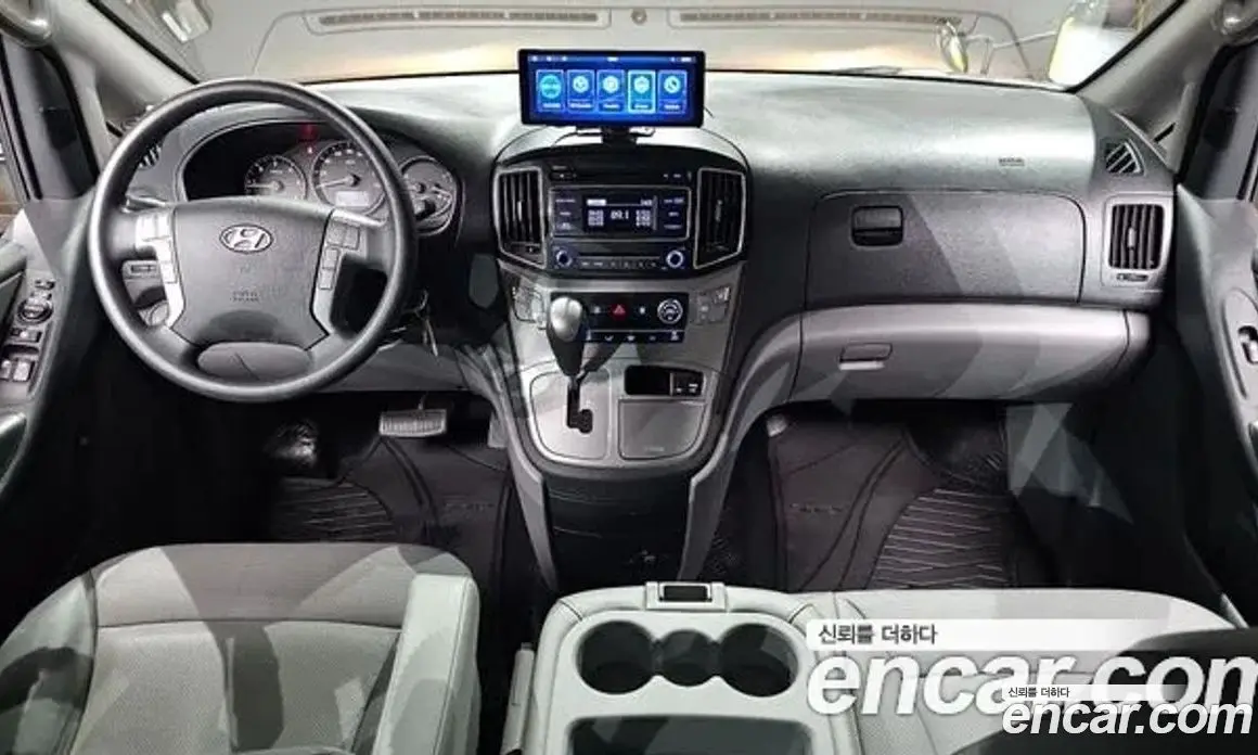 Hyundai Starex 2016 2.5 автомат (гидро), фото 20