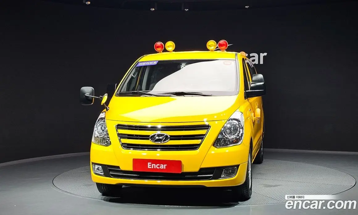 Hyundai Starex 2016 2.5 автомат (гидро), фото 3