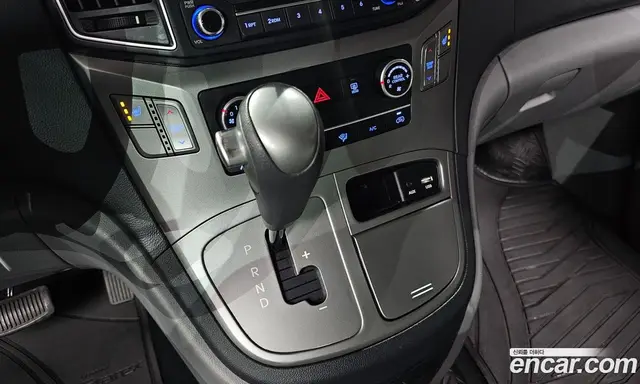 Hyundai Starex 2016 2.5 автомат (гидро), миниатюра 9