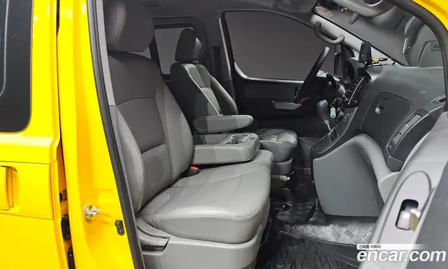 Hyundai Starex 2016 2.5 автомат (гидро), миниатюра 10