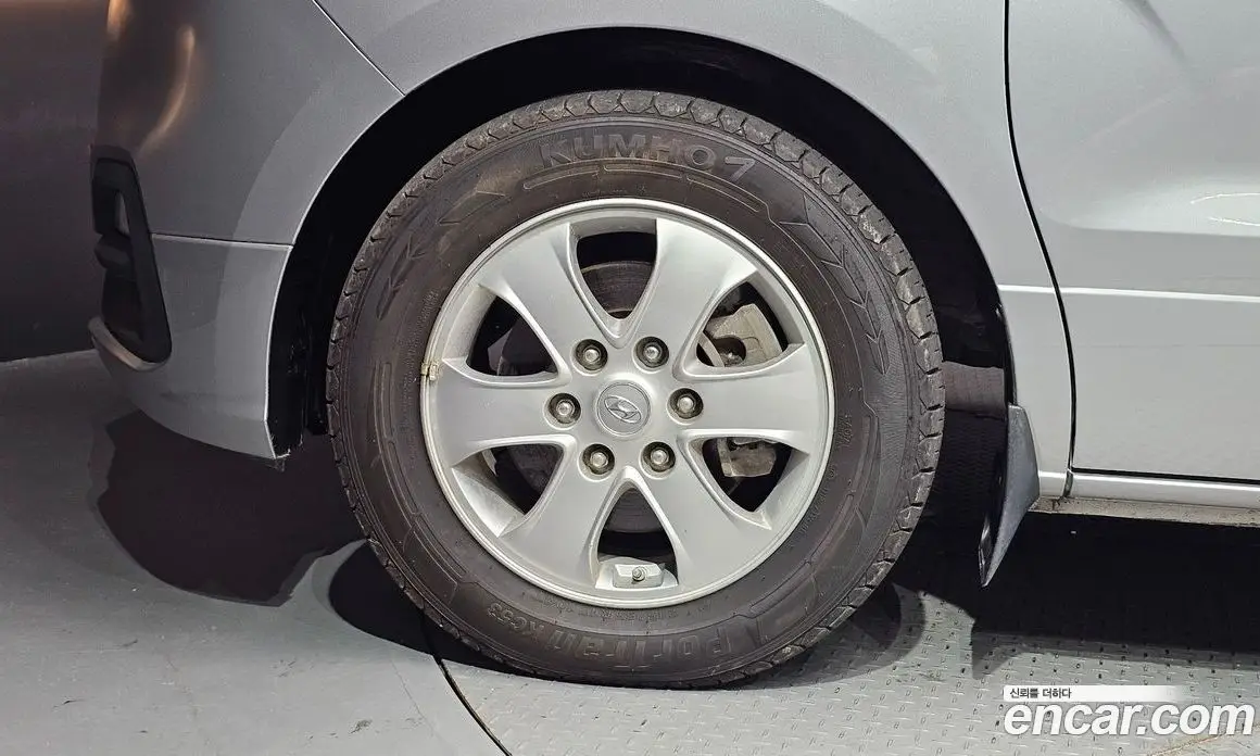 Hyundai Starex 2018 2.5 автомат (гидро), фото 5 Hyundai Starex 2018 2.5 автомат (гидро), фото 5